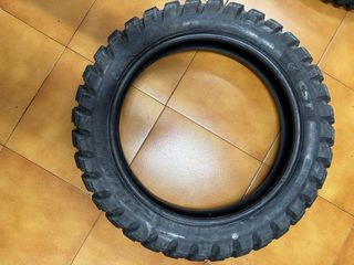 2 Neumáticos Enduro CST EX 01