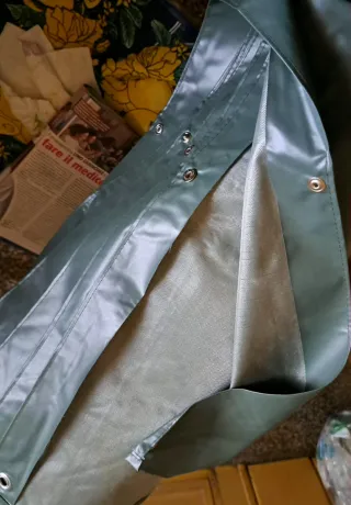 Mantella cerata impermeabile