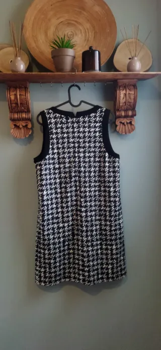 Vestido corto estampado blanco y negro