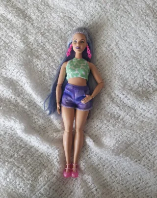 Barbie Curvy Pelo Morado