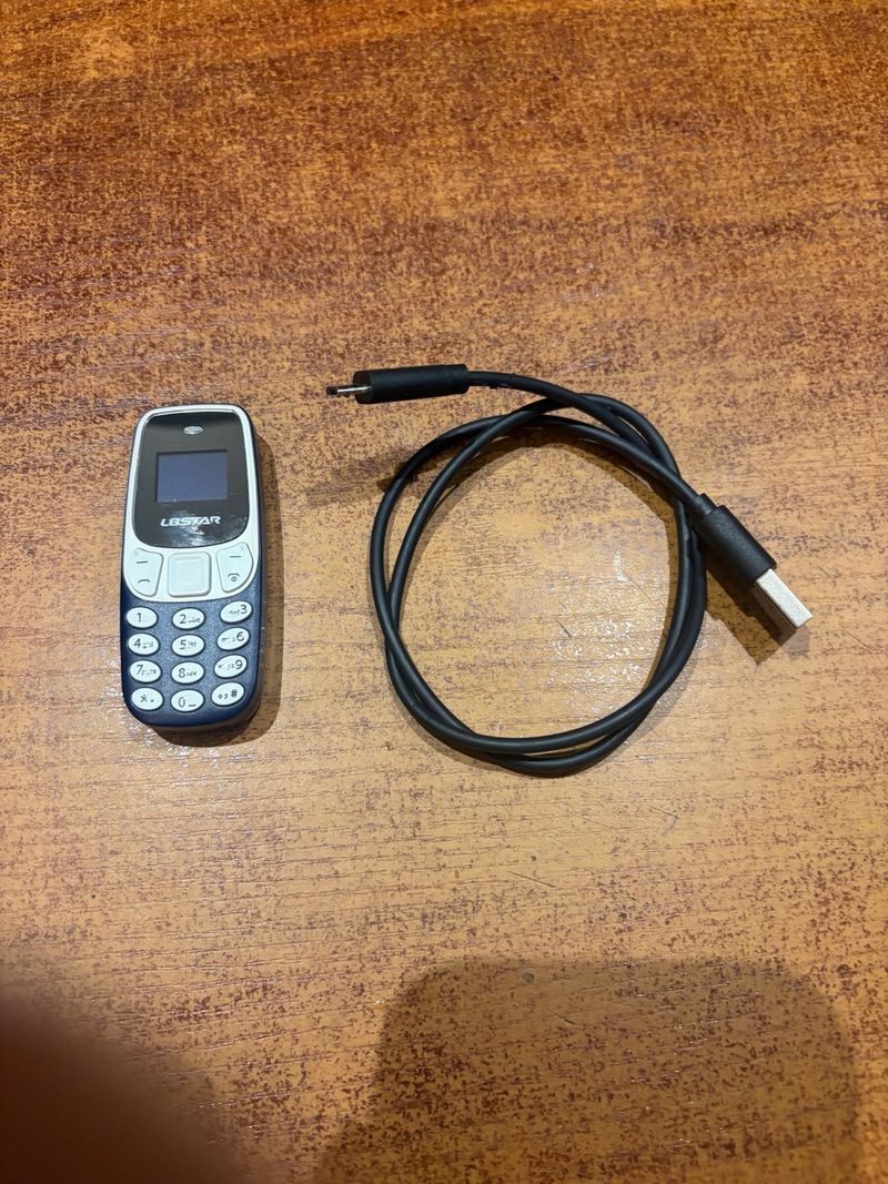 Mini Teléfono LBSTAR Azul Marino/Blanco + Cable afbeelding 2