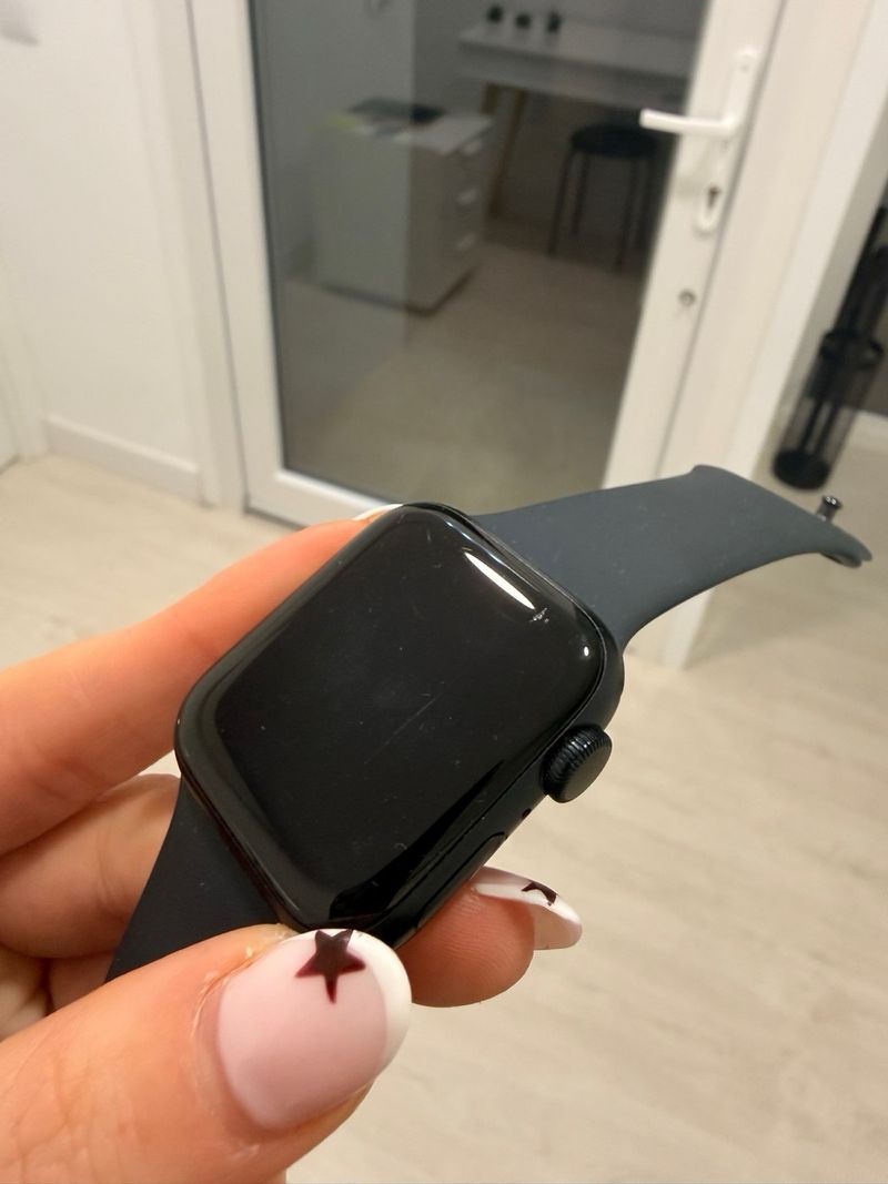 Apple Watch SE GPS 40mm Aluminio Medianoche afbeelding 4