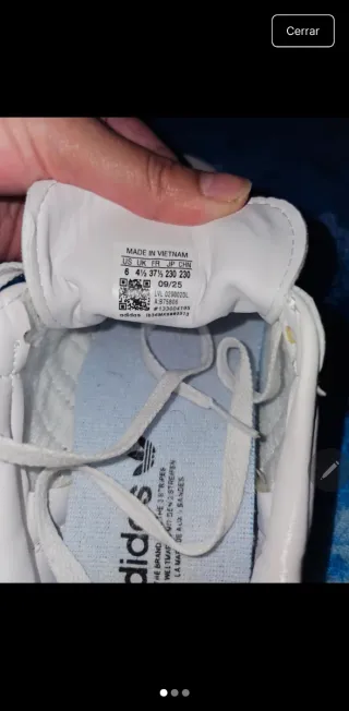 Zapatillas Adidas Blancas y Negras