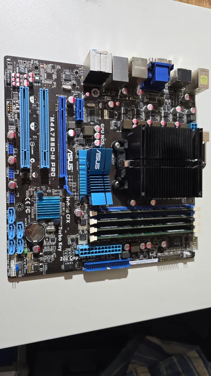 Placa Base ASUS M4A785D-M PRO, AMD Athlon II y 8gb