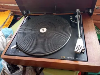 Tocadiscos Lenco L78 Made in Switzerland