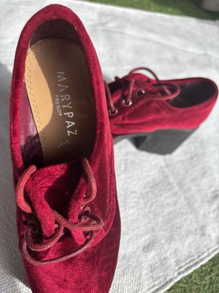 Zapatos de terciopelo con plataforma