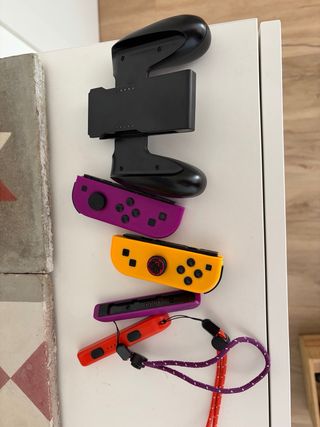Nintendo Switch v2 + Ring Fit + mando adicional