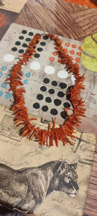 Collana vintage corallo rametti