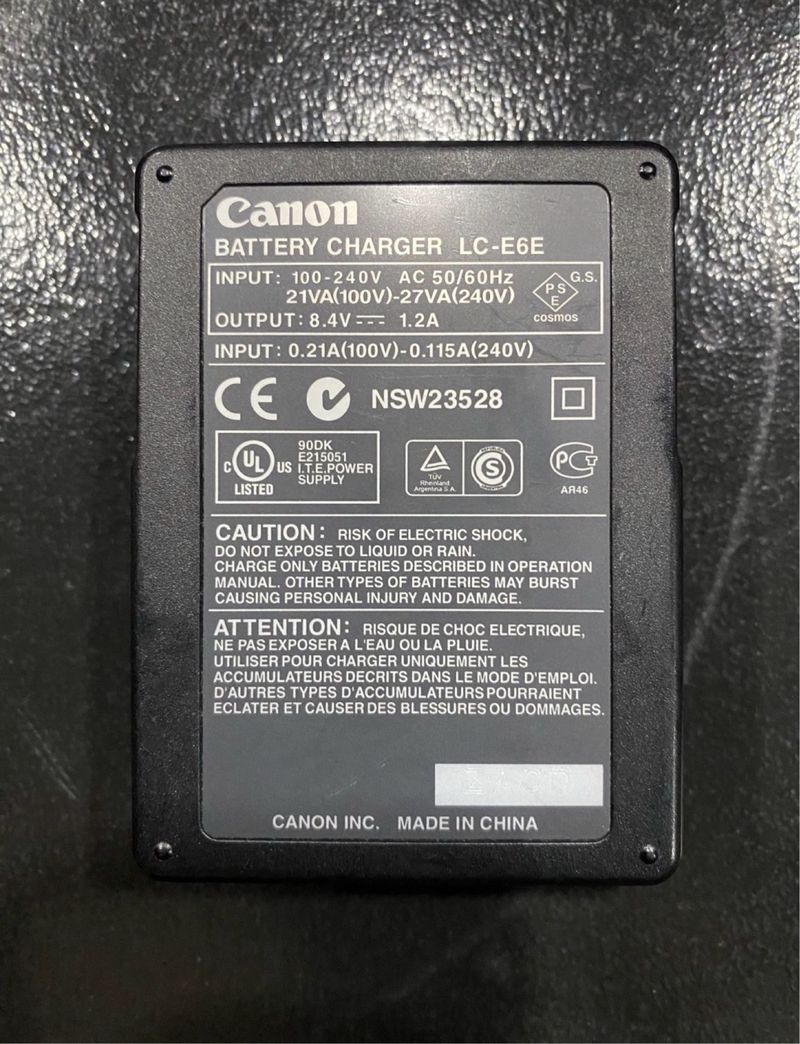 Cargador Canon LC-E6E afbeelding 3