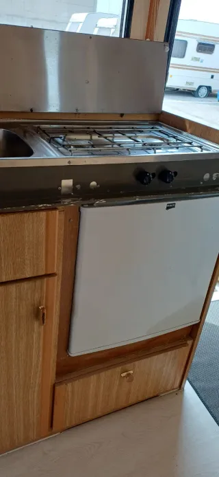 Caravana Moncayo Zeus 400