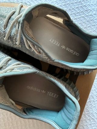 Adidas Yeezy Boost 350 V2 Israfil