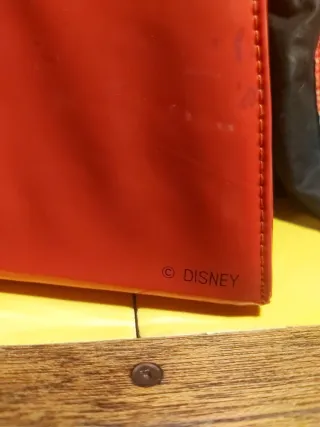 Bolsos DISNEY de mano .monedero.bolsa