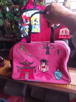 Bolsos LOLLIPOP paris y de DISNEY  mano .moneder