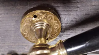 Manillon Latón y Metacrilato Negro, Marrón, Blanco