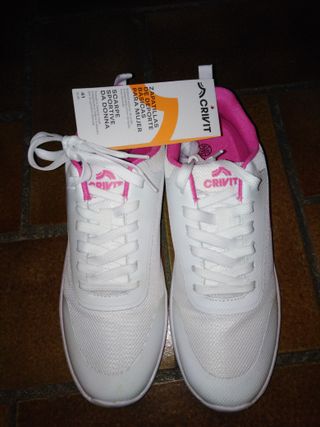 Zapatillas deportivas básicas blancas
