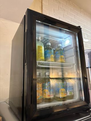Nevera pequeña expositora
