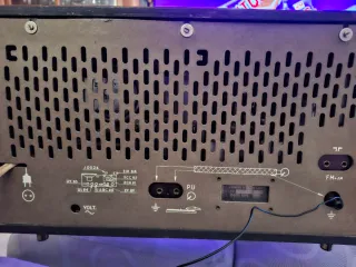 Radio Philips Antigua. Funciona buen sonido.