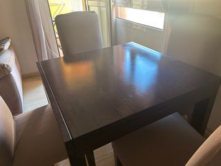 Mesa comedor madera maciza extensible y 4 sillas