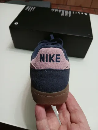 Nike Wmns Field General Azul Rosa