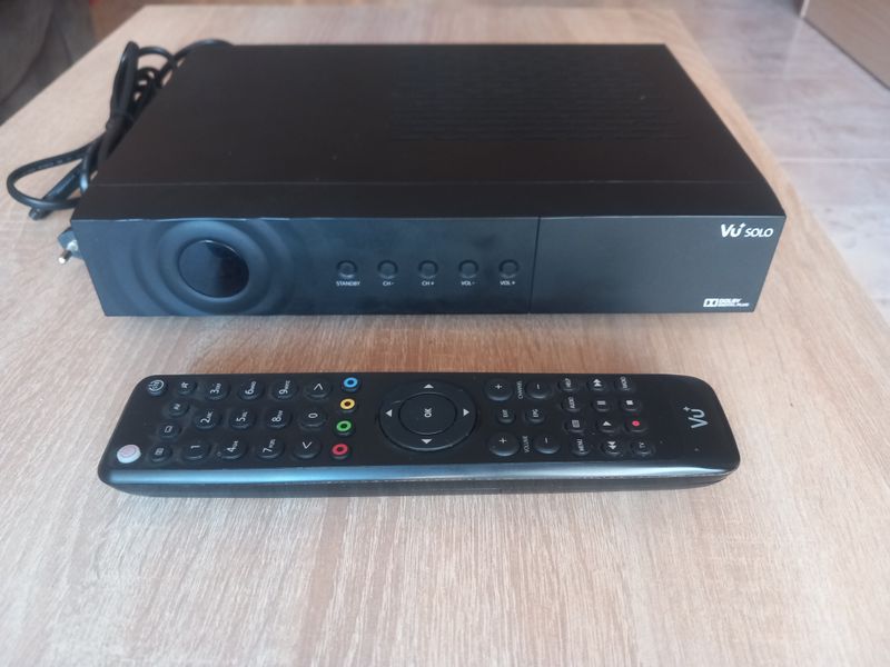 Receptor Satélite VU+ SOLO Negro