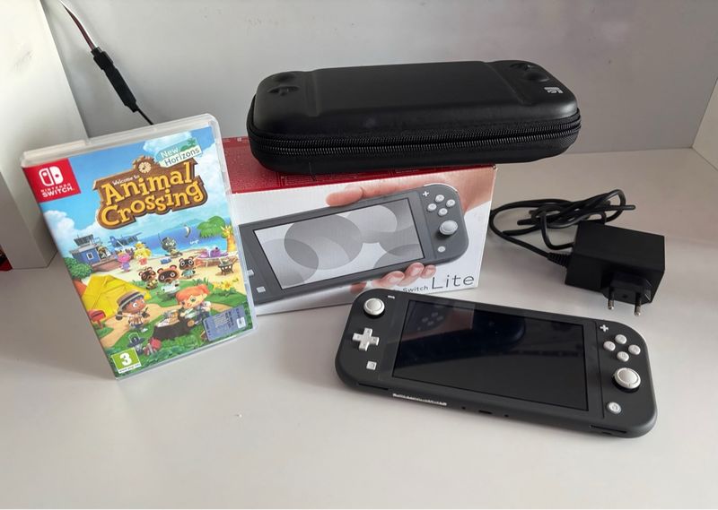 Nintendo Switch Lite gris + Animal Crossing