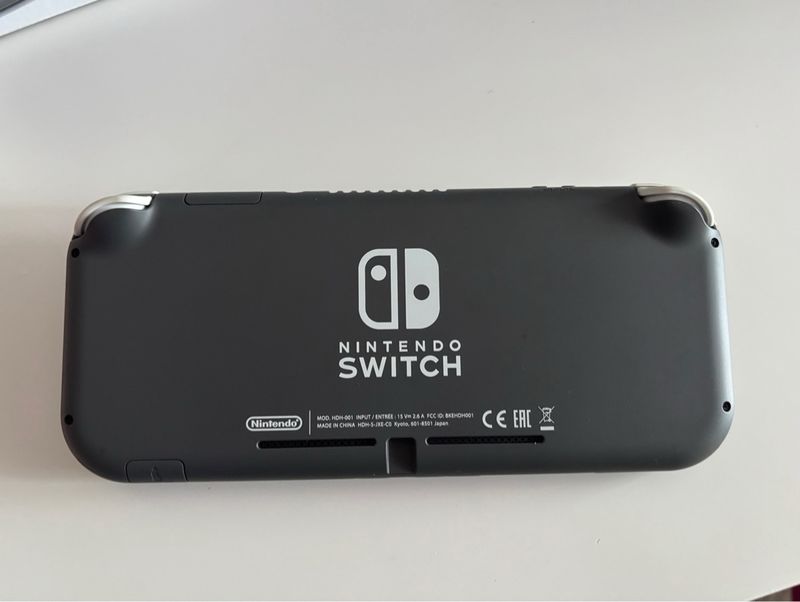 Nintendo Switch Lite gris + Animal Crossing afbeelding 3