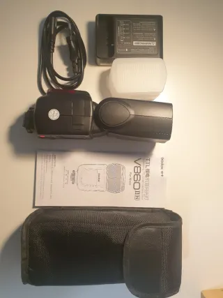 Flash Godox V860II para Nikon
