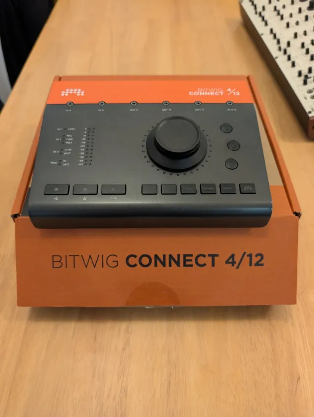 Bitwig Connect 4/12 Interfaz Audio