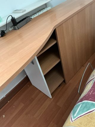 Cabecero (cama 90cm) con mesa escritorio y cajones