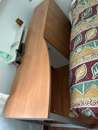 Cabecero (cama 90cm) con mesa escritorio y cajones