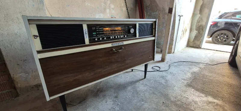 Radio Grundig afbeelding 2