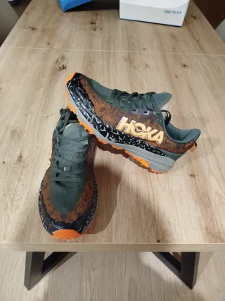 Hoka Speedgoat 6 Talla 42 Nuevas