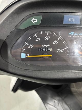 Yamaha Cygnus 125 Blanca