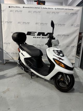 Yamaha Cygnus 125 Blanca