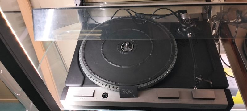 Tocadiscos Thorens TD 115 Negro