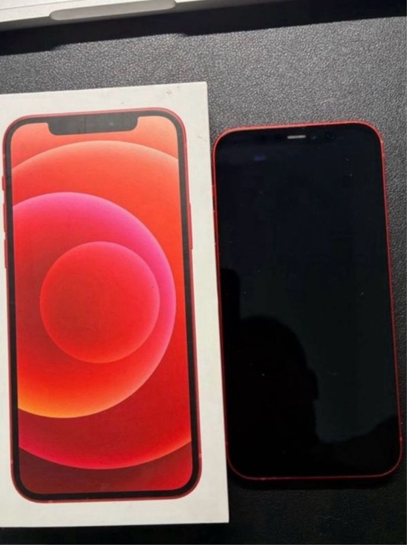 iPhone 12 Rojo