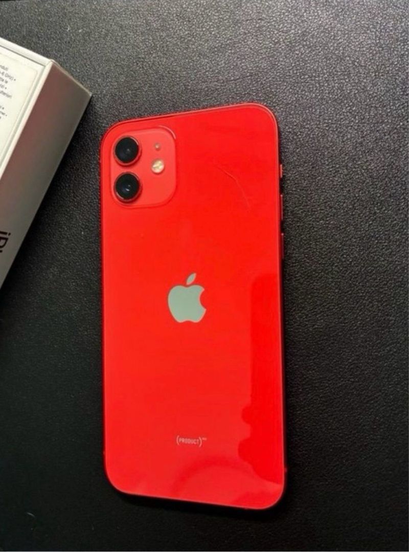 iPhone 12 Rojo afbeelding 4