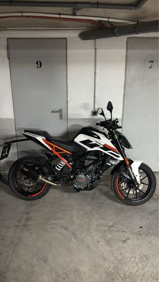 KTM Duke 125