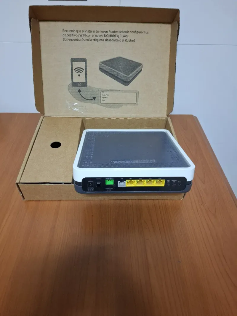 Router WiFi Gris y Blanco afbeelding 3