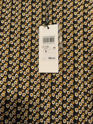 Vestido estampado flores. Sin estrenar.