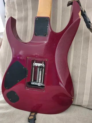 Ibanez RG570 1991 Roja