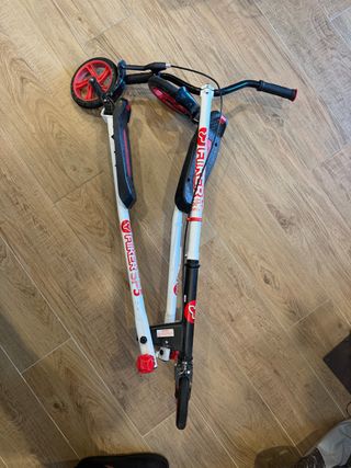 Patinete Plegable Blanco y Rojo 3 ruedas