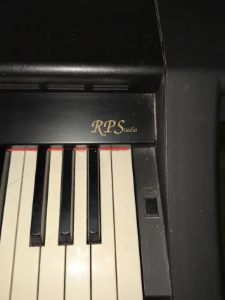 Piano digital negro No funciona