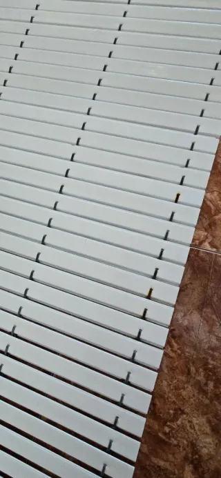 Persiana Alicantina Enrollable PVC Blanco