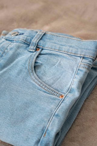 Pantalones vaqueros Pull&Bear azul talla 38