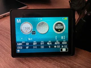 Cámara Nikon D5600 + Objetivo 18-300mm VR