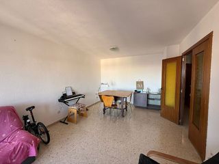 Piso en venta en L´Amistat en Valencia