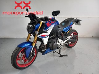 BMW F 900 R
