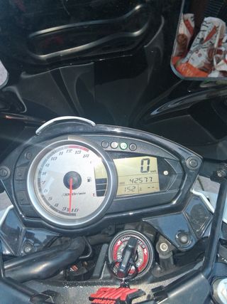 Kawasaki Z750 Blanca 2009