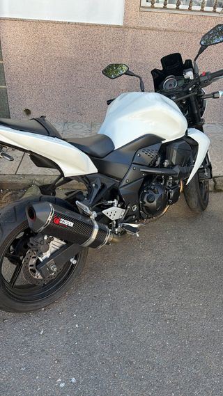 Kawasaki Z750 Blanca 2009